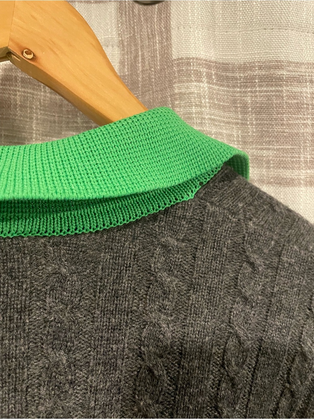 Sandro Gray Cable-Knit Sweater with Bright Green Polo Collar - Picture 7 of 8